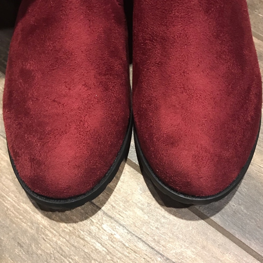 Thigh high tie back Faux Suede Boots in burgundy - Picture 4 of 4